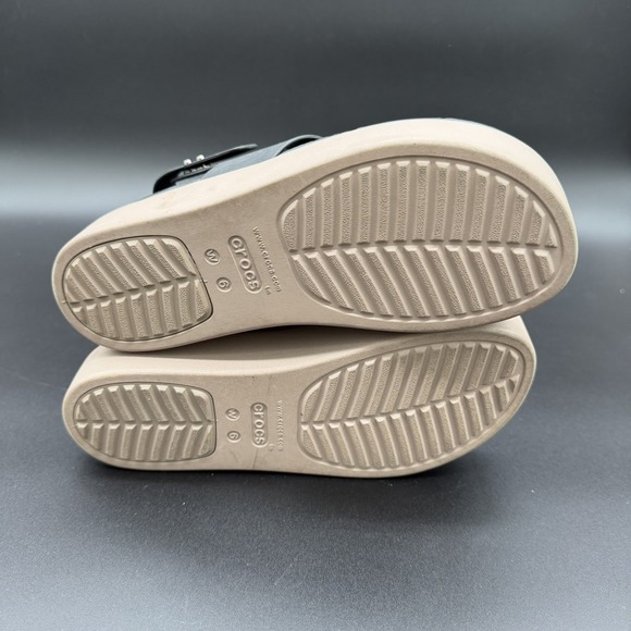 Crocs Brooklyn Low Wedge Platform Sandals Women's Size 6 Black Mushroom - Picture 4 of 7